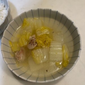 具材は白菜だけ！優しい白菜スープ